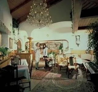 Royal In No 16 * Bratislava